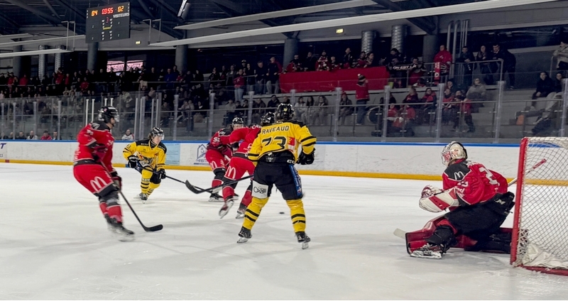 Photo hockey Division 1 - Division 1 : 8ème journée : Valenciennes vs Chambéry - Bouffée d