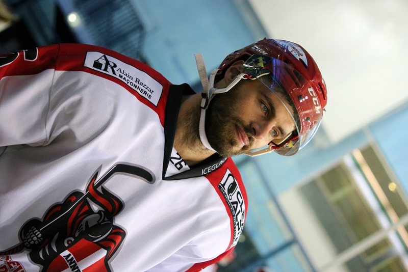 Photo hockey Division 1 - Division 1 : 9ème journée : Mont-Blanc vs Annecy - Le Chevalier refroidi