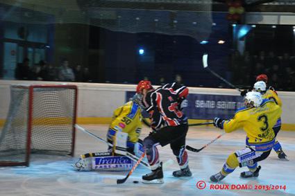 Photo hockey Division 1 - Division 1 : 9ème journée : Neuilly/Marne vs Dunkerque - Les Bisons marquent leur territoire