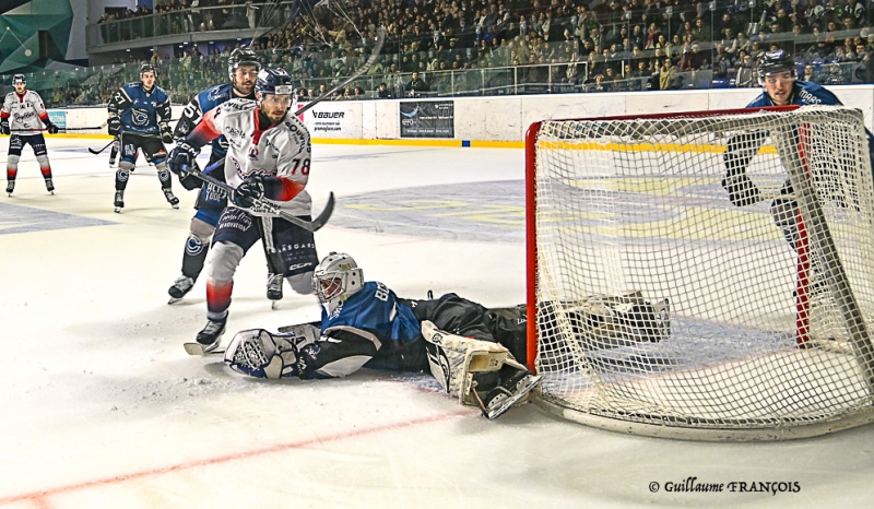 Photo hockey Division 1 - Division 1 : 9ème journée : Nantes vs Caen - Nantes s’incline après un duel intense Photo hockey Division 1 - Division 1 : 9ème journée : Nantes vs Caen - Nantes s’incline après un duel intense