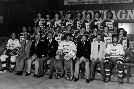 Photo hockey Division 1 - Division 1 : Clermont-Ferrand (Les Sangliers Arvernes) - Clermont une petite page d\ Photo hockey Division 1 - Division 1 : Clermont-Ferrand (Les Sangliers Arvernes) - Clermont une petite page d\