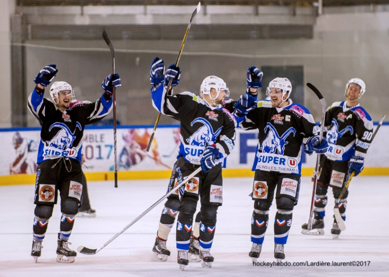 Photo hockey Division 1 - Division 1 : Playoff, demi-finale, match 1 : Courchevel-Méribel-Pralognan vs Brest  - D1-1/2 finale: Vanoise remporte le premier match 