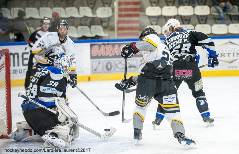 Photo hockey Division 1 - Division 1 : Playoff, demi-finale, match 1 : Courchevel-Méribel-Pralognan vs Brest  - D1-1/2 finale: Vanoise remporte le premier match 
