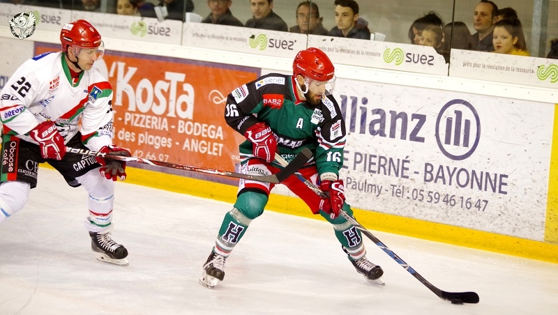 Photo hockey Division 1 - Division 1 : playoff, quart de finale, match 1 : Anglet vs Mont-Blanc - Anglet d’un souffle