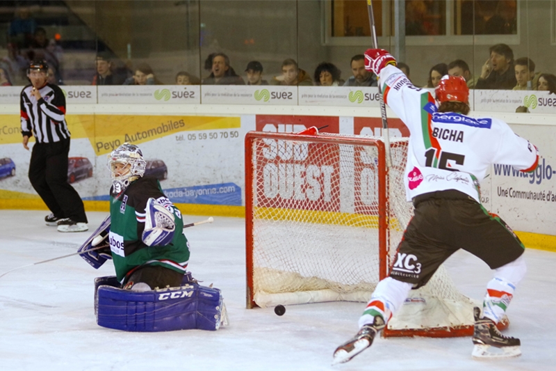 Photo hockey Division 1 - Division 1 : playoff, quart de finale, match 2 : Anglet vs Mont-Blanc - L’Hormadi breake