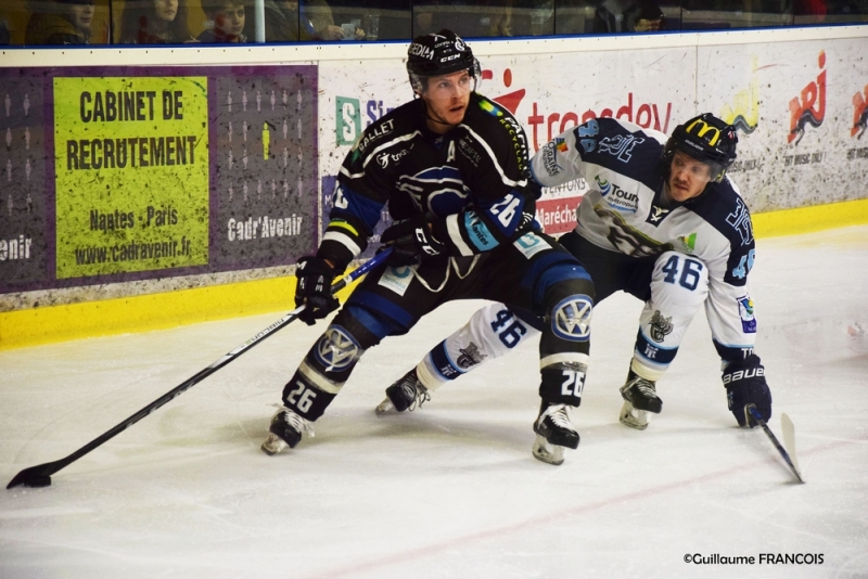 Photo hockey Division 1 - Division 1 : playoff, quart de finale, match 2 : Nantes vs Tours  - Nantes remet les pendules à l