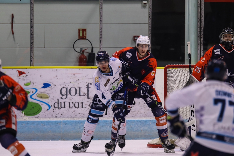 Photo hockey Division 1 - Division 1 - Poule de maintien - J2 : Clermont-Ferrand vs Tours  - Clermont s’enlise malgré un bon début de partie