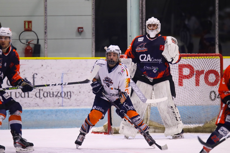 Photo hockey Division 1 - Division 1 - Poule de maintien - J3 : Clermont-Ferrand vs Montpellier  - Clermont : Enfin une victoire à 3 points