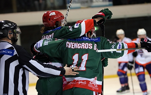 Photo hockey Division 1 - Division 1 - poule de maintien 1ère journée : Mont-Blanc vs Montpellier  - Le Yéti mord la Vipère