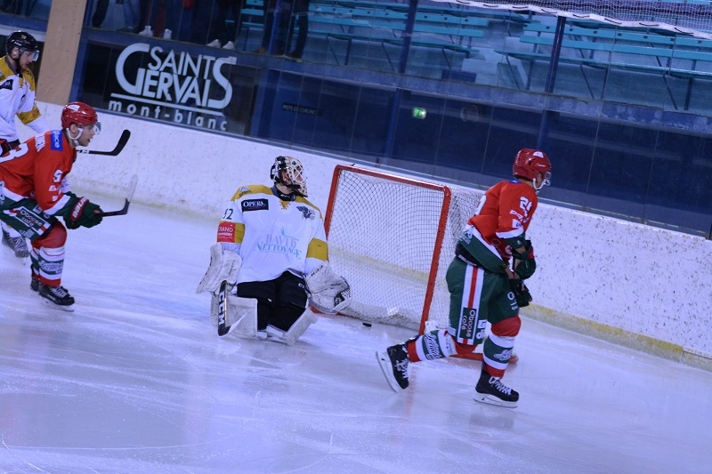 Photo hockey Division 1 - Division 1 - poule de maintien 4ème journée : Mont-Blanc vs Chambéry - D1 : Difficile mais si précieuse est la victoire !