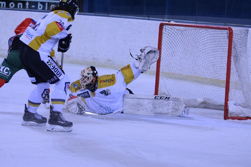 Photo hockey Division 1 - Division 1 - poule de maintien 4ème journée : Mont-Blanc vs Chambéry - D1 : Difficile mais si précieuse est la victoire !