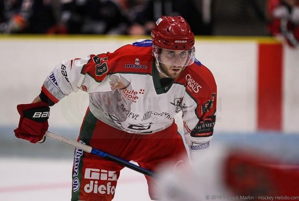 Photo hockey Division 1 - Division 1 - Sommet en vue à l’Aren Ice!