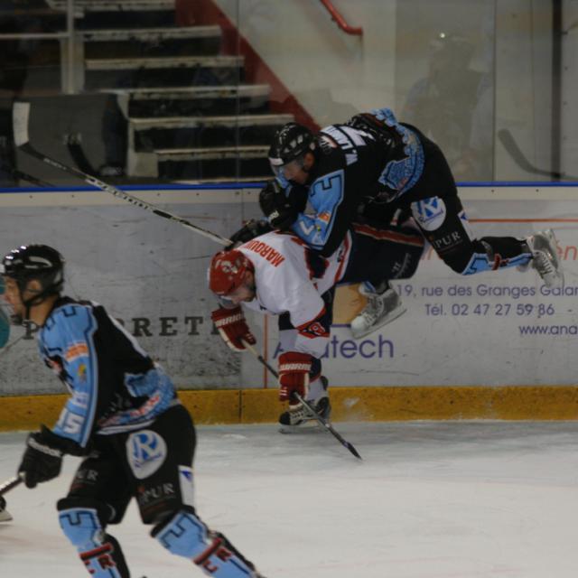Photo hockey Division 2 - D2 : 10ème journée - B : Tours  vs Evry  - Galerie photos du match