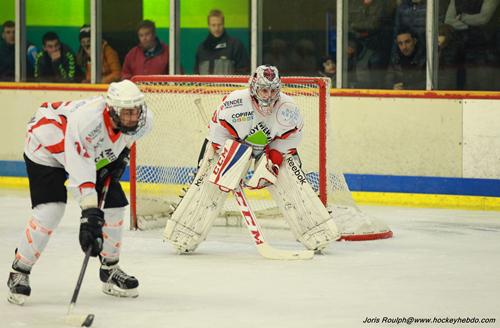 Photo hockey Division 2 - D2 : 14ème journée - A : Avignon vs La Roche-sur-Yon - Le match des extrêmes.