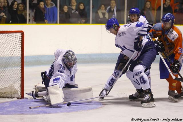 Photo hockey Division 2 - D2 : 15ème journée - B : Clermont-Ferrand vs Paris (FV) - Duel de gardiens et petite victoire parisienne