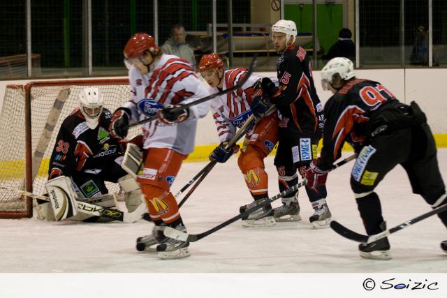 Photo hockey Division 2 - D2 : 15ème journée poule B : La Roche-sur-Yon vs Cholet  - Division 2 : Derby dans le pays des insurgés