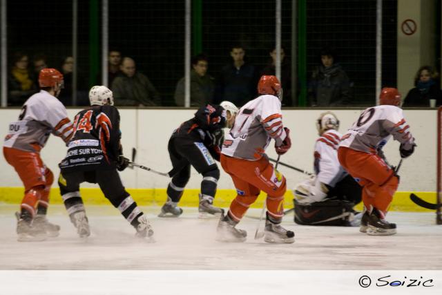Photo hockey Division 2 - D2 : 15ème journée poule B : La Roche-sur-Yon vs Cholet  - Division 2 : Derby dans le pays des insurgés