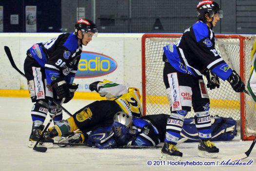 Photo hockey Division 2 - D2 : 18ème journée - B : Nantes vs Viry Hockey 91 - Les Jets volent vers les séries