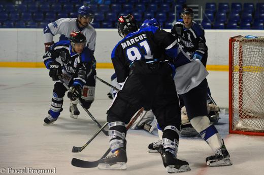 Photo hockey Division 2 - D2 : 2ème journée - B : Nantes vs Paris (FV) - Nantes s\