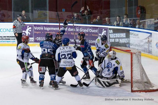 Photo hockey Division 2 - D2 : 5ème journée - B : Nantes vs Compiègne - Nantes inflige une correction à Compiègne