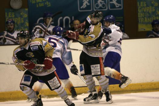 Photo hockey Division 2 - D2 : 6ème journée - A : Chambéry vs Clermont-Ferrand - Les Eléphants de Chambéry au ralenti