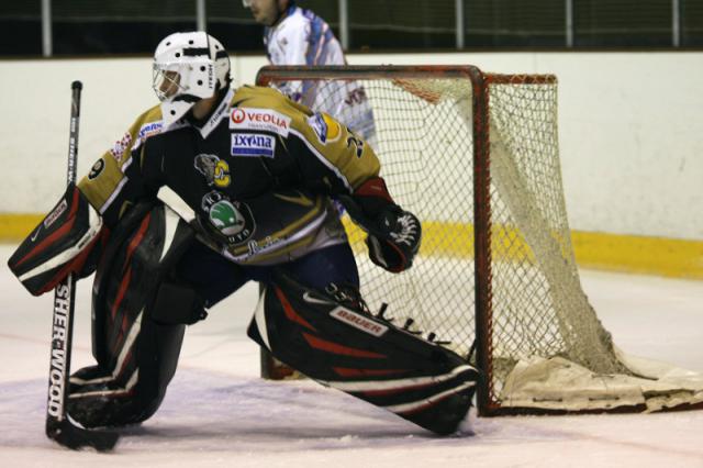 Photo hockey Division 2 - D2 : 6ème journée - A : Chambéry vs Clermont-Ferrand - Les Eléphants de Chambéry au ralenti
