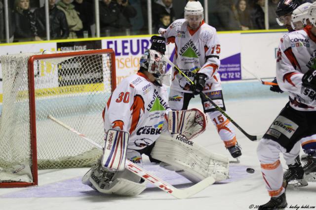 Photo hockey Division 2 - D2 : 7ème journée - A : Clermont-Ferrand vs La Roche-sur-Yon - Clermont impose sa hargne puis implose