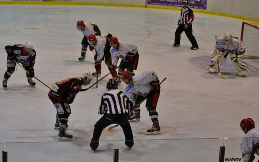 Photo hockey Division 2 - D2 : 8ème journée - A : La Roche-sur-Yon vs Cergy-Pontoise - Dominer n
