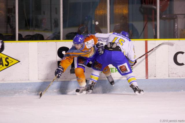 Photo hockey Division 2 - D2 : 9ème journée - A : Clermont-Ferrand vs Wasquehal Lille - Clermont sauve l