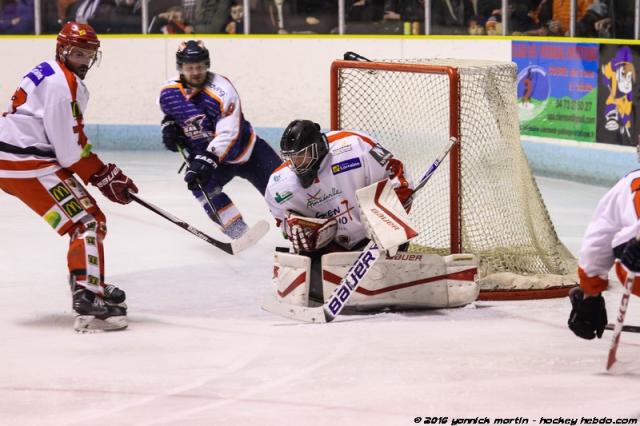 Photo hockey Division 2 - D2 : Play Off - 1/2 Finale - match 2 : Clermont-Ferrand vs Amnéville - Clermont en impose