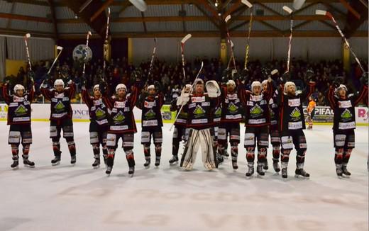 Photo hockey Division 2 - D2 : Play Off - 1/8ème de finale - Retour : La Roche-sur-Yon vs Boulogne Billancourt - En toute logique les Aigles s