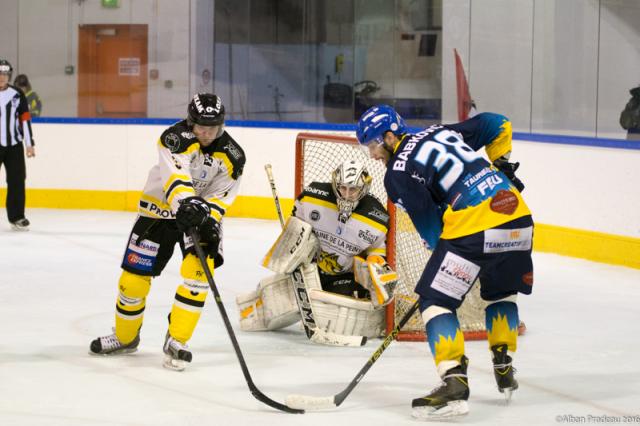 Photo hockey Division 2 - D2 : Play Off - 1/8ème de finale - Retour : Limoges vs Roanne - Limoges s