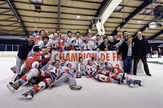 Photo hockey Division 2 - D2 : play-off : finale, match 2 : Amnéville vs Annecy - Les Chevaliers du Lac deviennent Rois