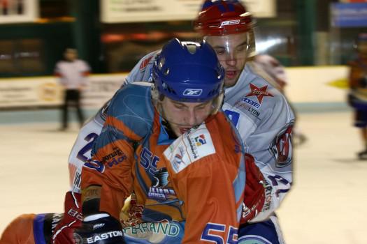 Photo hockey Division 2 - D2 : play-off, 1/8ème de finale, match aller : Clermont-Ferrand vs Lyon - Play Off, option sortie pour Clermont