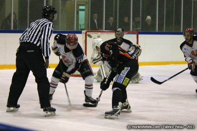 Photo hockey Division 2 - D2 : play-off, 1/8ème de finale, match retour : La Roche-sur-Yon vs Evry  - Quand l
