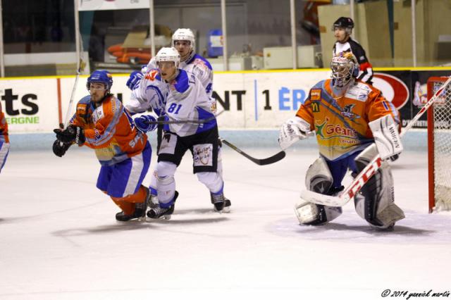 Photo hockey Division 2 - D2 : Play Off 1/4 de finale - Aller : Clermont-Ferrand vs Courchevel-Méribel-Pralognan - Défaite sans complexe pour Clermont