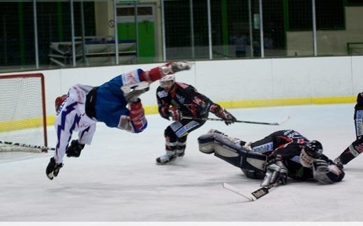 Photo hockey Division 2 - D2 : Play off 1/4 de finale : La Roche-sur-Yon vs Asnières - La Roche passe