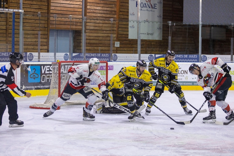 Photo hockey Division 2 - D2 : Play-off 1/4 de Finale Aller : Roanne vs Morzine-Avoriaz - Roanne défait par indiscipline ???