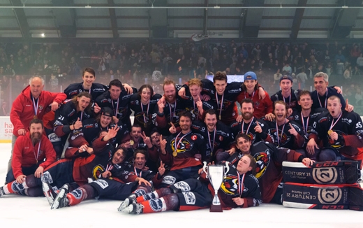 Photo hockey Division 2 - D2 : Play-off Finale Retour : Morzine-Avoriaz vs Toulouse-Blagnac - D2 : Morzine, un très beau Champion !