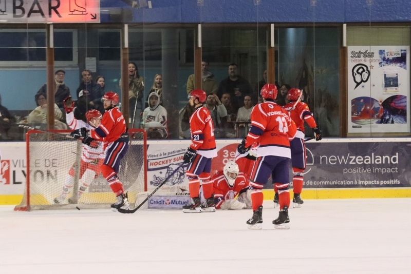 Photo hockey Division 2 - Division 2 - 1/2 de Finale - Match 1 : Lyon vs Valence - Le petit poucet peut continuer à rêver