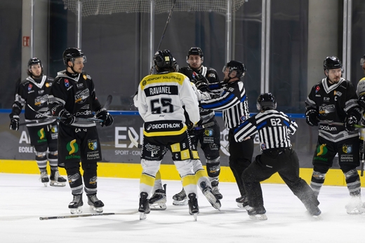 Photo hockey Division 2 - Division 2 - 1/4 de Finale - Match 2 : Brest  vs Roanne - Fin du rêve pour Brest