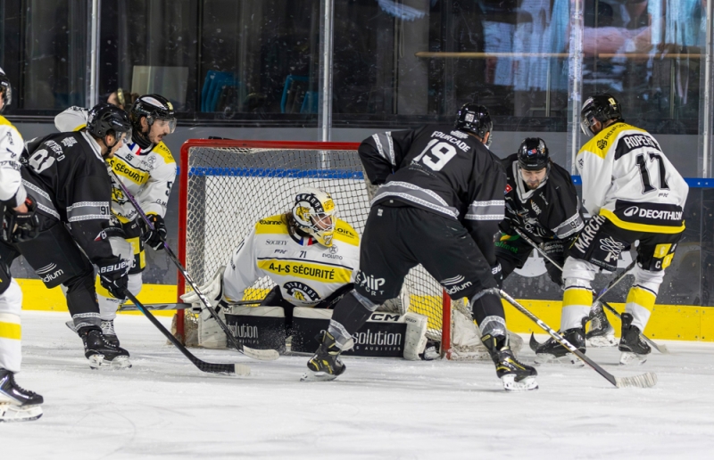 Photo hockey Division 2 - Division 2 - 1/4 de Finale - Match 2 : Brest  vs Roanne - Fin du rêve pour Brest