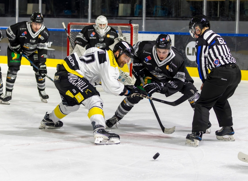 Photo hockey Division 2 - Division 2 - 1/4 de Finale - Match 2 : Brest  vs Roanne - Fin du rêve pour Brest