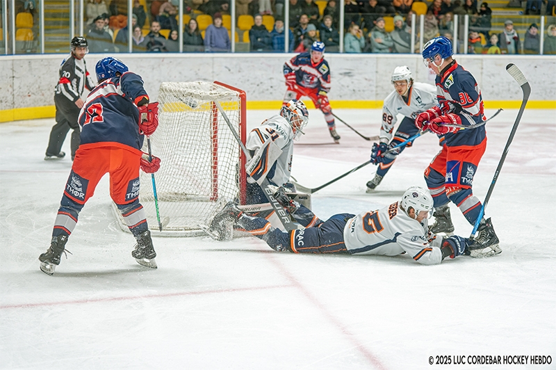Photo hockey Division 2 - Division 2 - 1/8 de Finale - Match 1 : Luxembourg vs Montpellier  - Montpellier remporte la première manche