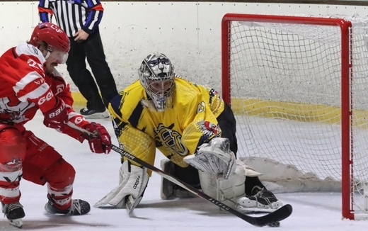 Photo hockey Division 2 - Division 2 - 1/8 de Finale - Match 2 : Valence vs Evry / Viry (EVH 91) - Valence, une attaque de feu