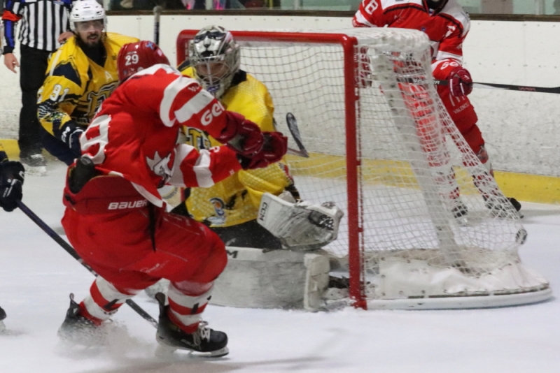 Photo hockey Division 2 - Division 2 - 1/8 de Finale - Match 2 : Valence vs Evry / Viry (EVH 91) - Valence, une attaque de feu