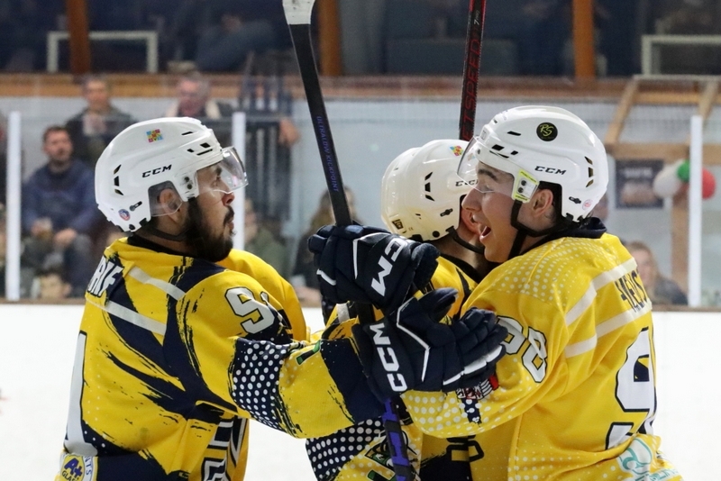 Photo hockey Division 2 - Division 2 - 1/8 de Finale - Match 2 : Valence vs Evry / Viry (EVH 91) - Valence, une attaque de feu