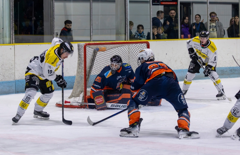 Photo hockey Division 2 - Division 2 : 10ème journée : Clermont-Ferrand vs Roanne - « Les Sangliers prennent leur revanche en prolongation »