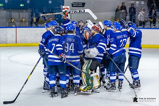 Photo hockey Division 2 - Division 2 : 10ème journée : Paris (FV) vs Evry / Viry (EVH 91) - Les Français Volants remportent le match retour face aux Jets.