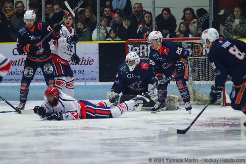 Photo hockey Division 2 - Division 2 : 12ème journée : Clermont-Ferrand vs Lyon - Clermont : un bon début d